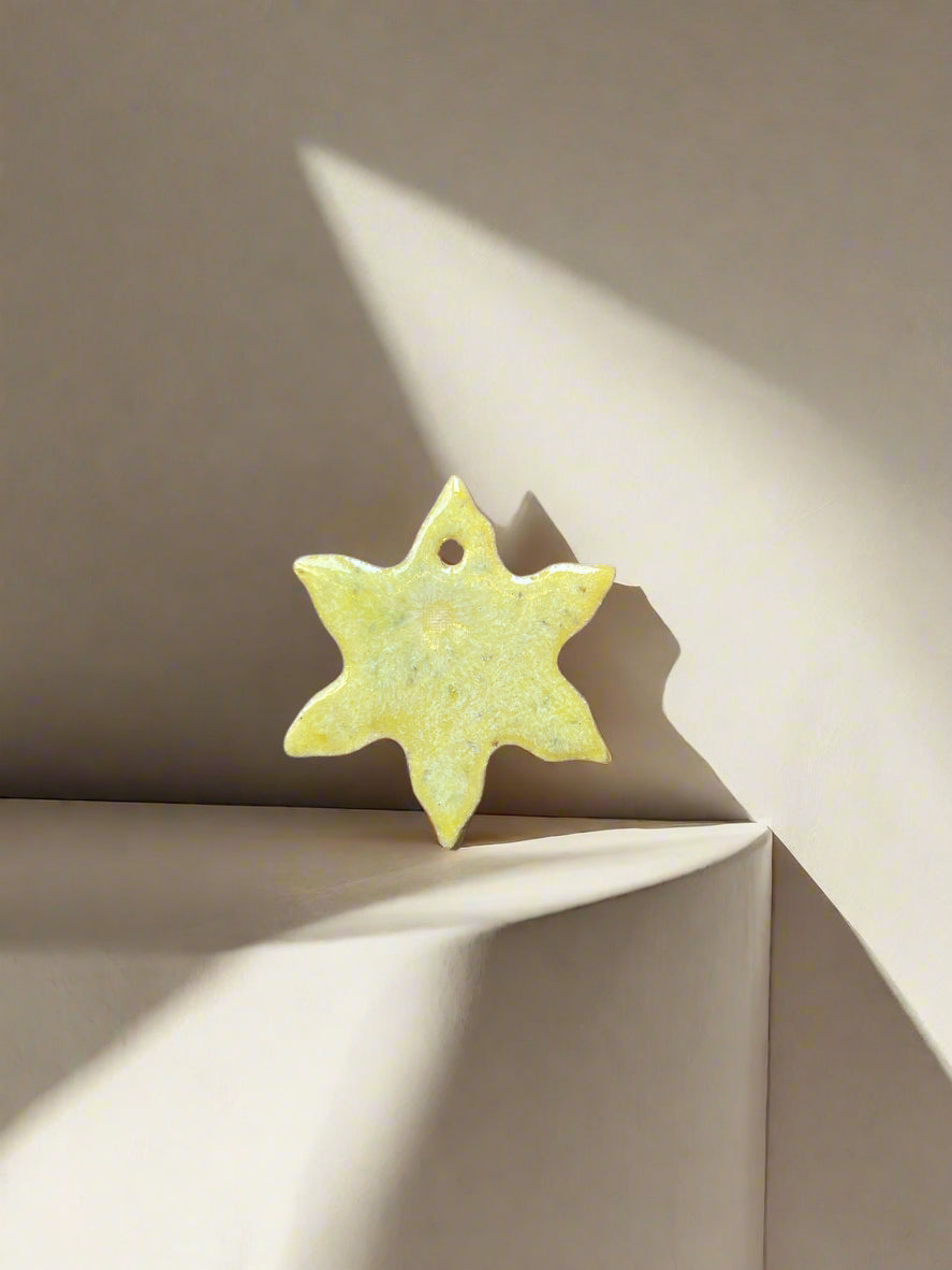 Hanging/ornaments