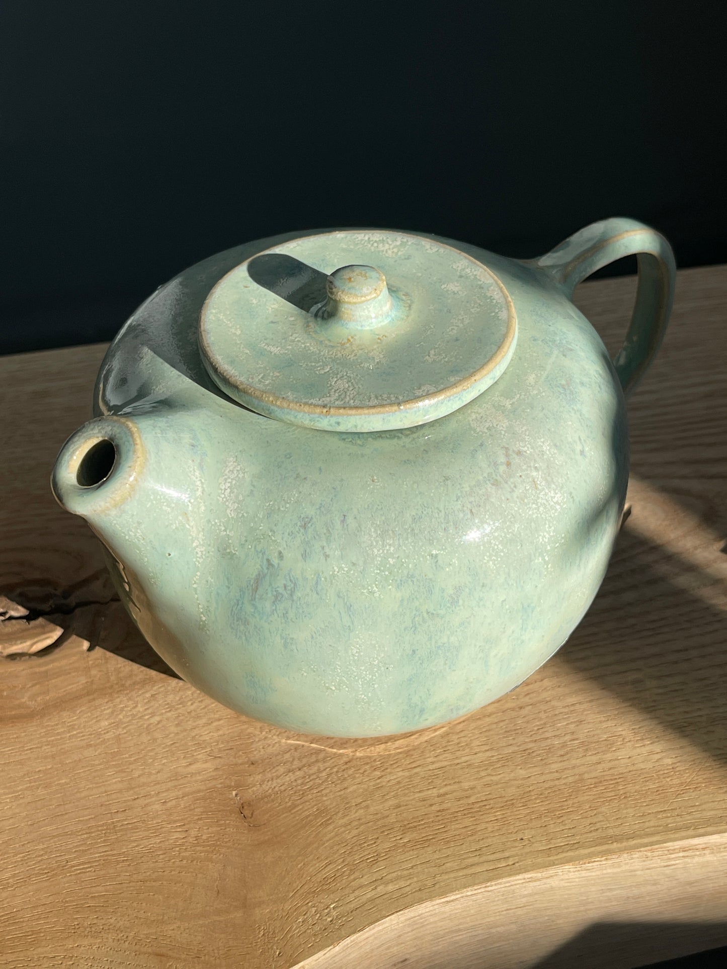 Aquamarine teapot