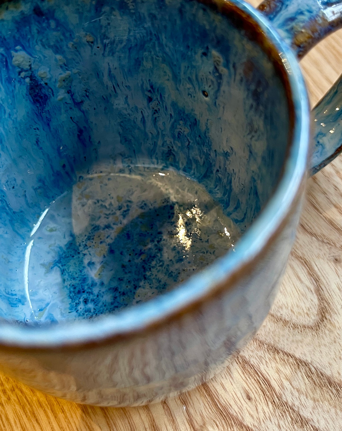 Blue coral handled mug